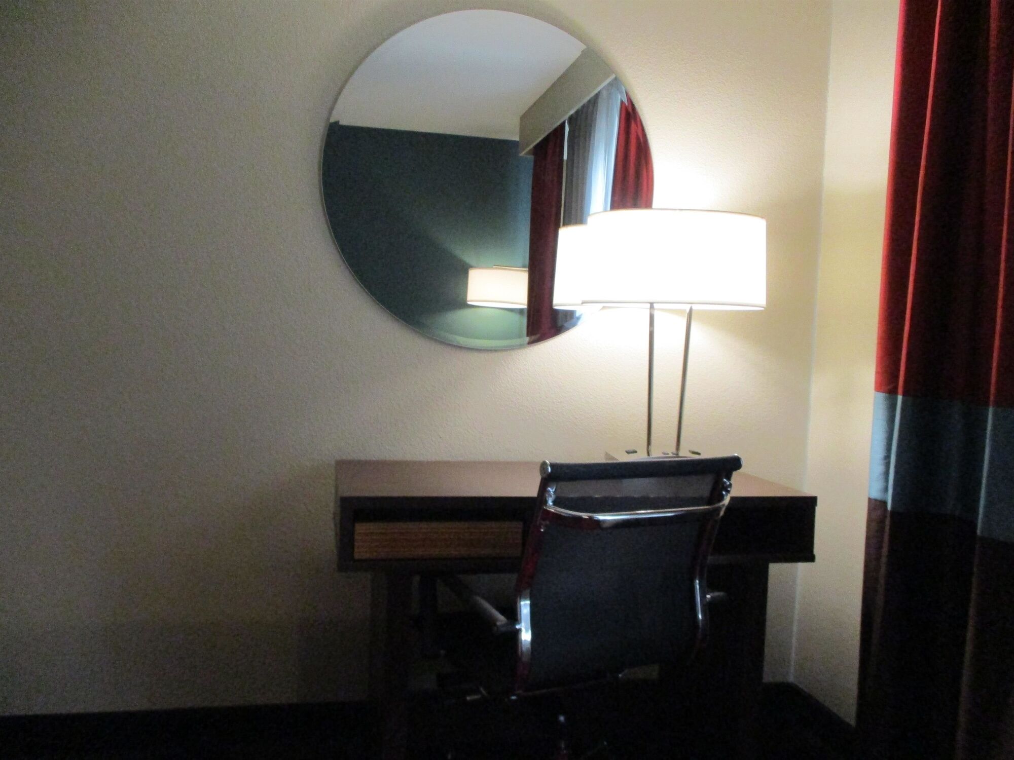 Best Western Roosevelt Place Μπίσμπαρκ Εξωτερικό φωτογραφία
